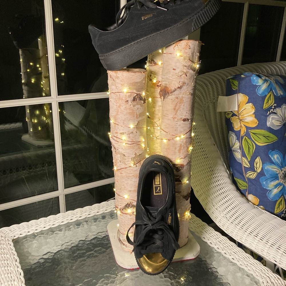 Puma Size 9 black and gold suede sneakers - Picture 8 of 8